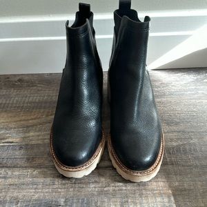 Dolce vita black leather bootie